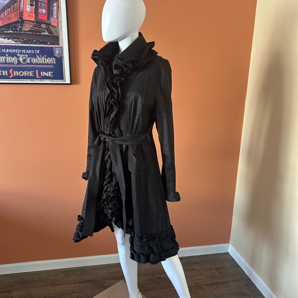 SAMUEL DONG black ruffled belted trench coat - Picture 5 of 10